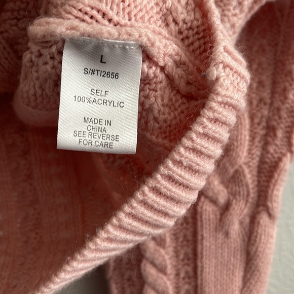 Better Be Pink Cable Knit Cropped Sweater Size Large - Picture 7 of 7